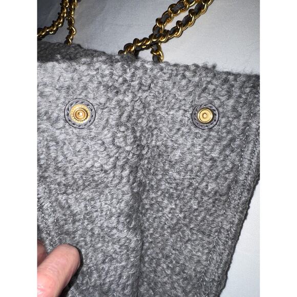 Tory Burch Mini Tote Gray Boucle Chain RARE Limited Edition - Picture 13 of 15